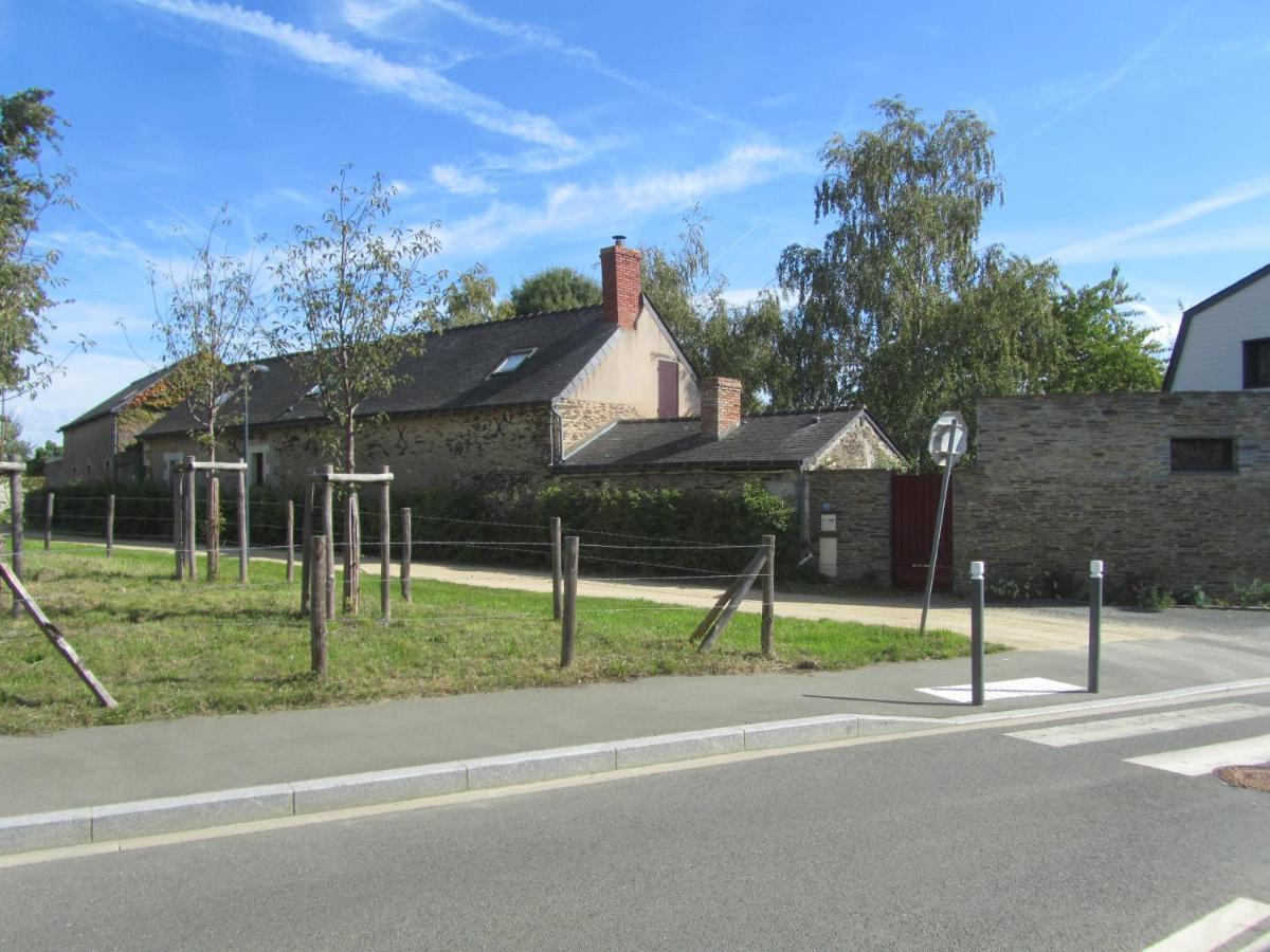 La Petite Charnasserie Angers Exterior photo